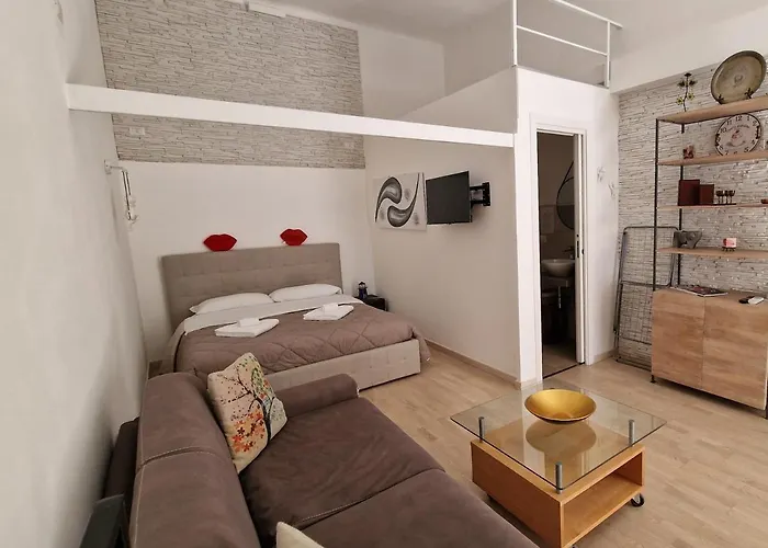 Apartment 4 Via Valona - Executive Luxury