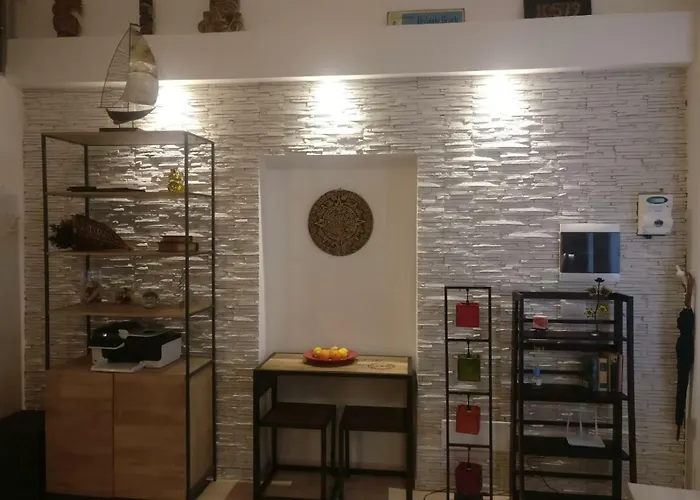 4 Via Valona - Executive Luxury Apartment *